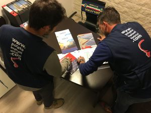 Ragazzi al lavoro 1600×1200 Ragazzi al lavoro 1600x1200